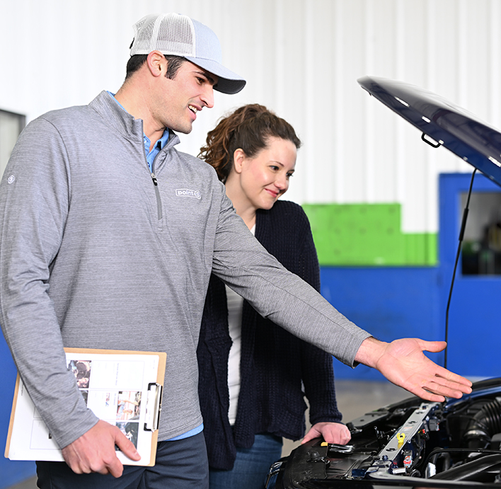 Services Image Expert With Customer Section 5 708X691 3 V2 (1)